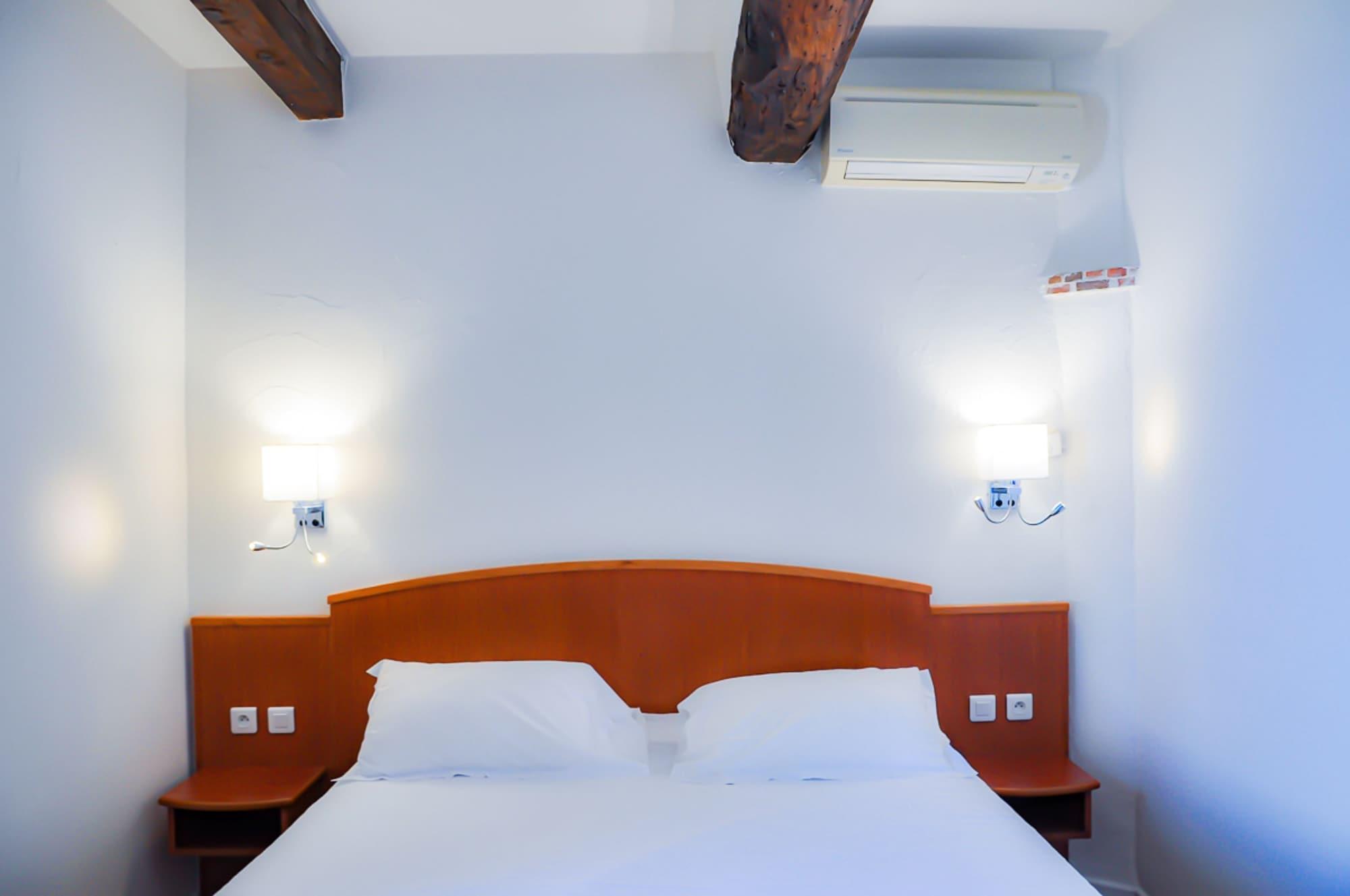 Hotel Posta Vecchia 바스티아 외부 사진